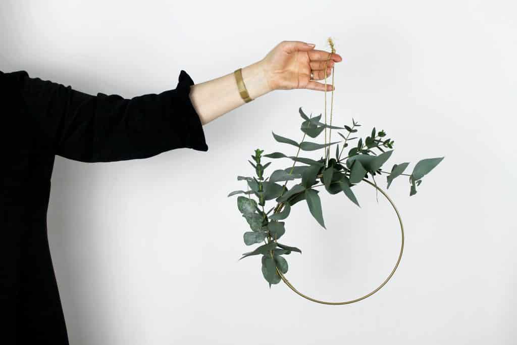 rent-friendly-diy-projects-decor-decoration-home-plant-wreath